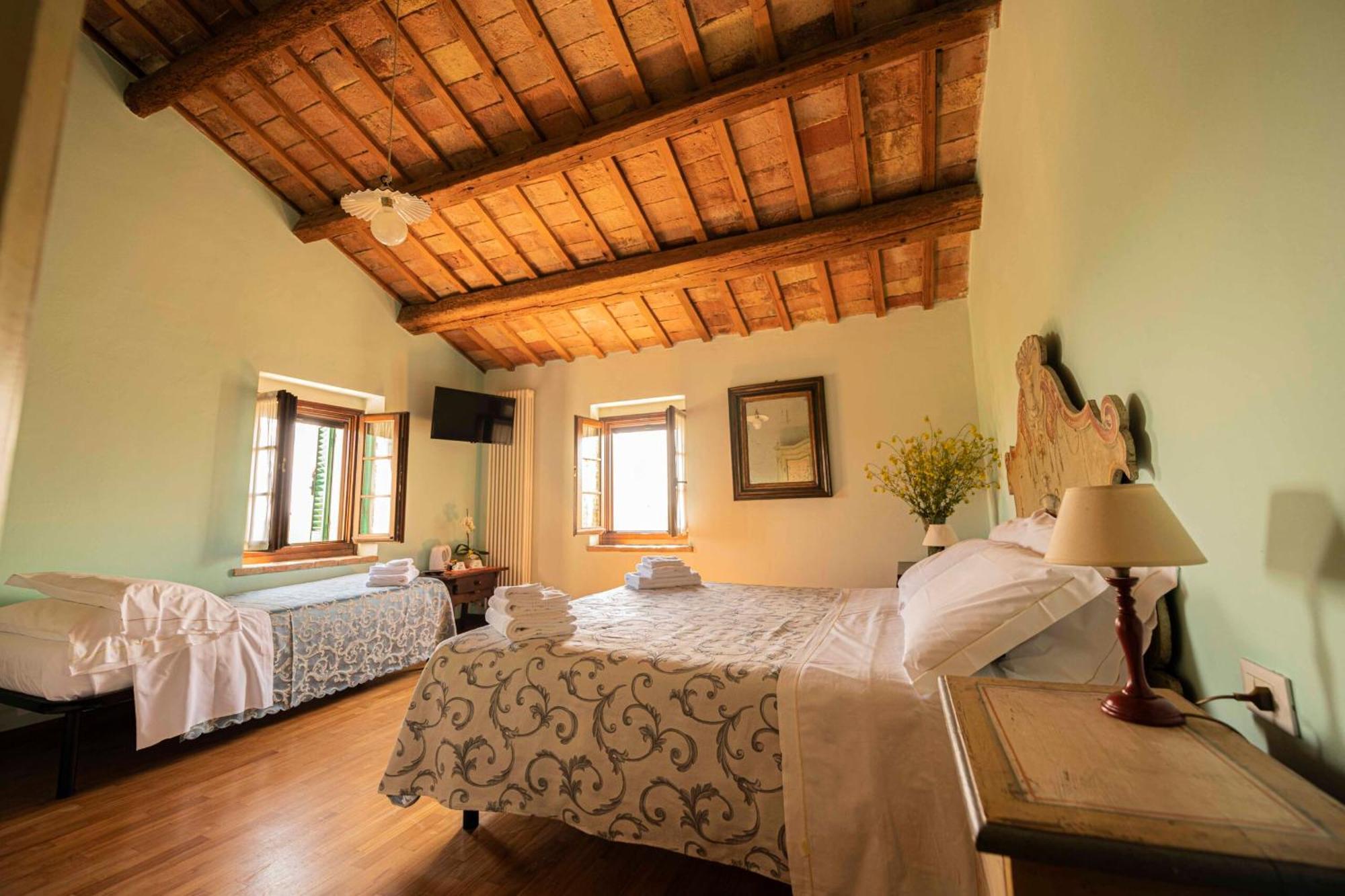 Agri Divin Amore San Costanzo Dış mekan fotoğraf